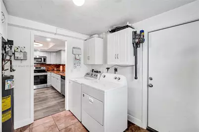 837 NW 10th Ave, Dania Beach, FL 33004 - Photo 29