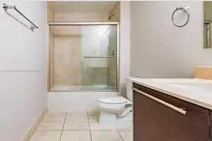 1900 N Bayshore Dr, Miami, FL 33132 - Photo 3