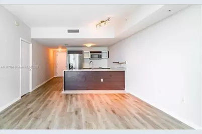 1900 N Bayshore Dr #3909, Miami, FL 33132 - Photo 5