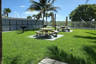 6061 Collins Ave, Miami Beach, FL 33140 - Photo 21