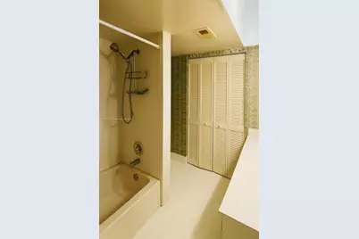 23385 S Barwood Ln S #408, Boca Raton, FL 33428 - Photo 9