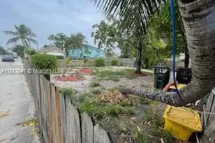 1416 N 2nd Ave N, Lake Worth, FL 33460 - Photo 7