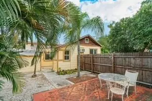 1416 N 2nd Ave N, Lake Worth, FL 33460 - Photo 9