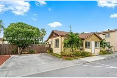 1416 N 2nd Ave N, Lake Worth, FL 33460 - Photo 3