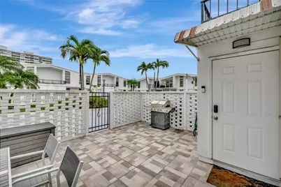 2730 NE 183rd St #TH03, Aventura, FL 33160 - Photo 31