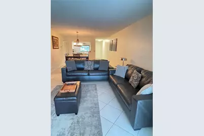 4000 Crystal Lake Dr #111, Deerfield Beach, FL 33064 - Photo 9