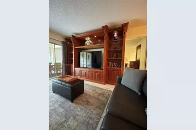 4000 Crystal Lake Dr #111, Deerfield Beach, FL 33064 - Photo 11