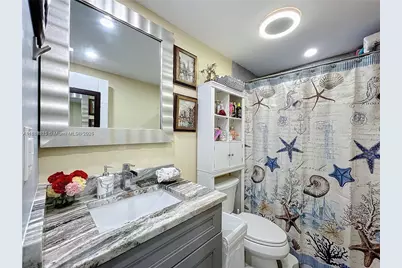 460 Paradise Isle Blvd #205, Hallandale Beach, FL 33009 - Photo 17