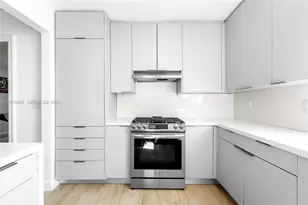 719 W 51st St, Miami Beach, FL 33140 - Photo 3