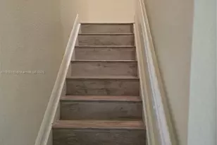 146 SW 7th Ct, Pompano Beach, FL 33060 - Photo 15