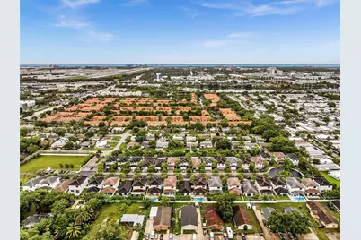 4936 Whispering Way, Dania Beach, FL 33312 - Photo 55