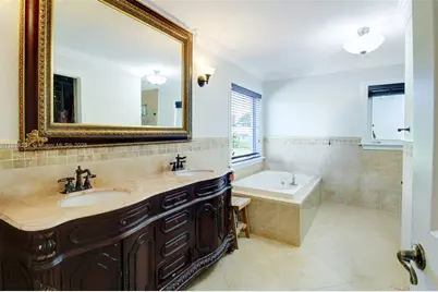3736 SW 107th Ct, Miami, FL 33165 - Photo 13