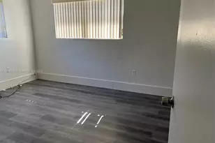 1166 NE 112th St, Miami, FL 33161 - Photo 9