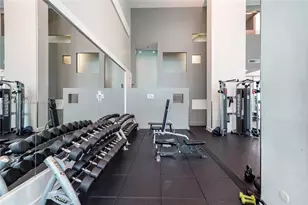 1900 N Bayshore Dr, Miami, FL 33132 - Photo 21