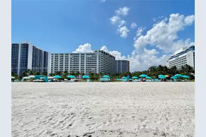 2899 Collins Ave #810, Miami Beach, FL 33140 - Photo 15