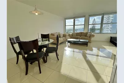 2899 Collins Ave #810, Miami Beach, FL 33140 - Photo 5