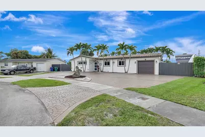 8540 NW 182nd St, Hialeah, FL 33015 - Photo 3
