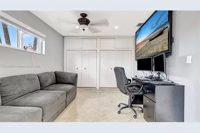 8540 NW 182nd St, Hialeah, FL 33015 - Photo 25