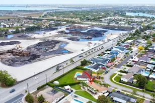 8540 NW 182nd St, Hialeah, FL 33015 - Photo 57