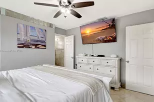 8540 NW 182nd St, Hialeah, FL 33015 - Photo 27