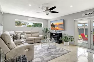 8540 NW 182nd St, Hialeah, FL 33015 - Photo 7