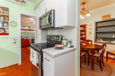 7110 SW 13th Ter, Miami, FL 33144 - Photo 23