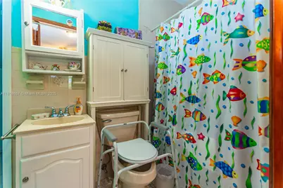 7110 SW 13th Ter, Miami, FL 33144 - Photo 39