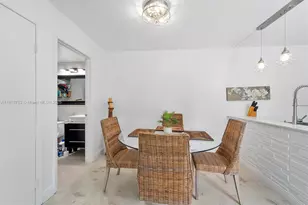 839 Blue Ridge Cir, West Palm Beach, FL 33409 - Photo 7