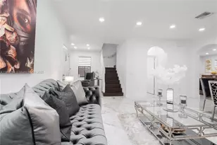 8885 NW 100th Pl, Doral, FL 33178 - Photo 11