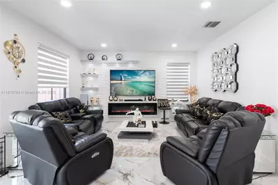 8885 NW 100th Pl, Doral, FL 33178 - Photo 17