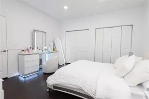 8885 NW 100th Pl, Doral, FL 33178 - Photo 35