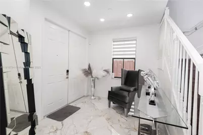 8885 NW 100th Pl, Doral, FL 33178 - Photo 7