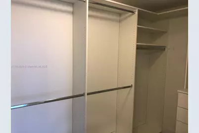 16385 Biscayne Blvd #1005, North Miami Beach, FL 33160 - Photo 35