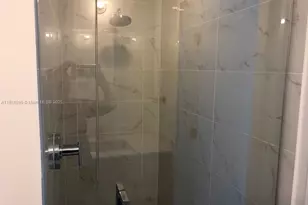 16385 Biscayne Blvd, North Miami Beach, FL 33160 - Photo 33