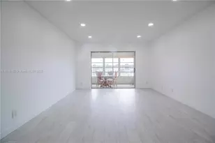 5031 W Oakland Park Blvd, Lauderdale Lakes, FL 33313 - Photo 3