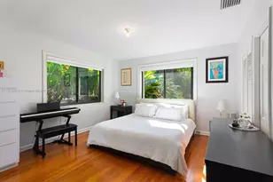 1020 NE 98th St, Miami Shores, FL 33138 - Photo 5