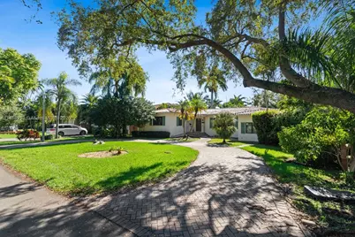 1020 NE 98th St, Miami Shores, FL 33138 - Photo 1
