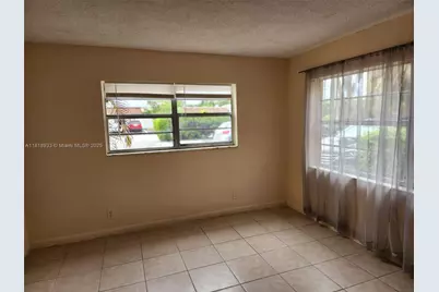 241 SE 9th Ave #110, Pompano Beach, FL 33060 - Photo 9