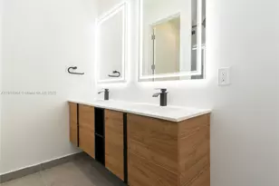 1421 SW 24th Ct, Fort Lauderdale, FL 33315 - Photo 9