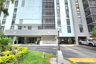 2500 NE 135th St, North Miami, FL 33181 - Photo 1