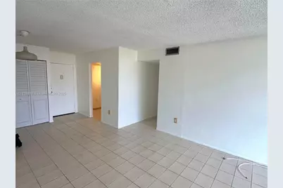 2500 NE 135th St #B208, North Miami, FL 33181 - Photo 9