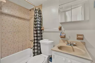 829 SW 19th Ave, Miami, FL 33135 - Photo 29