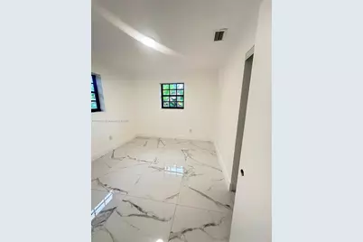 1325 NE 203rd St, Miami, FL 33179 - Photo 19