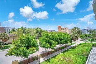 17800 Atlantic Blvd, Sunny Isles Beach, FL 33160 - Photo 25
