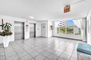 17800 Atlantic Blvd, Sunny Isles Beach, FL 33160 - Photo 19