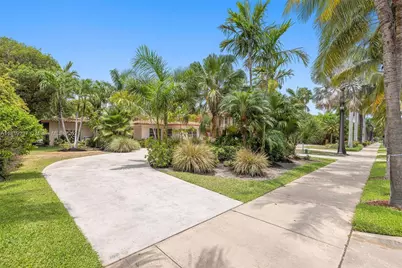 564 Golden Beach Dr, Golden Beach, FL 33160 - Photo 3