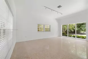 564 Golden Beach Dr, Golden Beach, FL 33160 - Photo 7