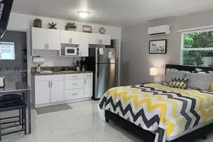 1762 NW 15th St, Miami, FL 33125 - Photo 1