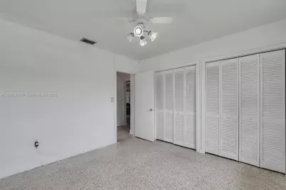 1150 W 69th Pl, Hialeah, FL 33014 - Photo 19