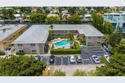 2701 NE 1st St #203, Pompano Beach, FL 33062 - Photo 1